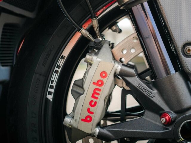 Дукати 1198, объемом двигателя 1.2 л и пробегом 0 тыс. км за 11500 $, фото 6 на Automoto.ua