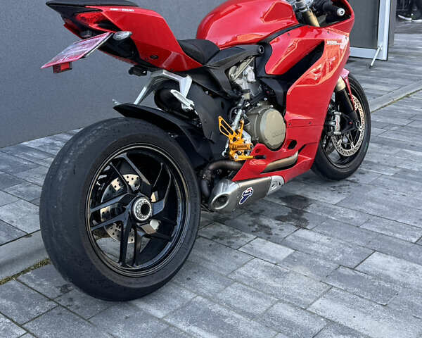 Дукати 1199 Panigale 2013 в Луцке на Automoto.ua Дукати 1199 Panigale, объемом двигателя 0 л и пробегом 25 тыс. км за 12900 $, фото 3 на Automoto.ua