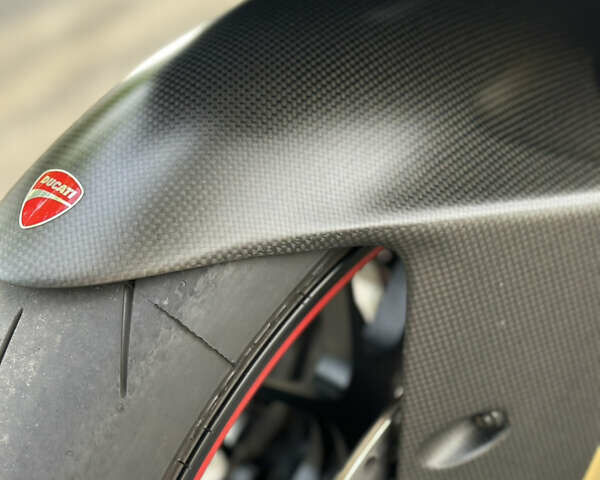 Красный Дукати 1199 Panigale S, объемом двигателя 1.2 л и пробегом 26 тыс. км за 26000 $, фото 14 на Automoto.ua