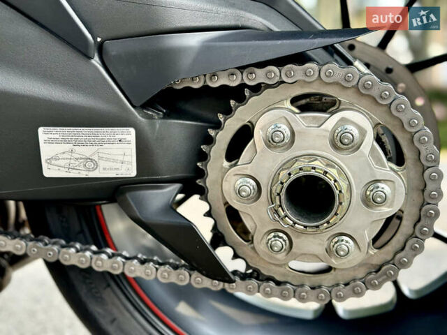 Красный Дукати 1199 Panigale S, объемом двигателя 1.2 л и пробегом 26 тыс. км за 26000 $, фото 17 на Automoto.ua