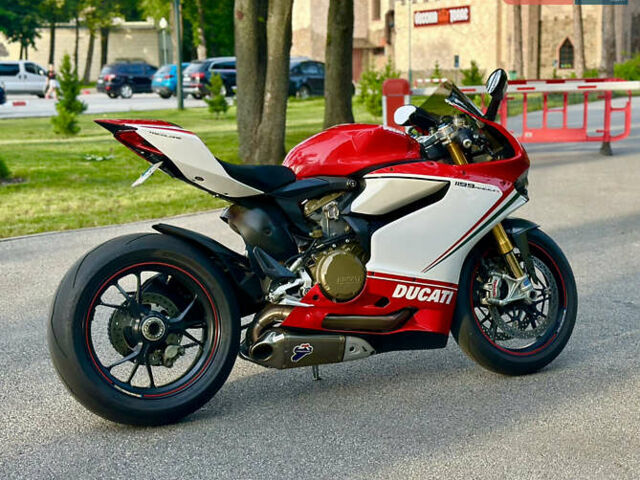 Красный Дукати 1199 Panigale S, объемом двигателя 1.2 л и пробегом 26 тыс. км за 26000 $, фото 3 на Automoto.ua