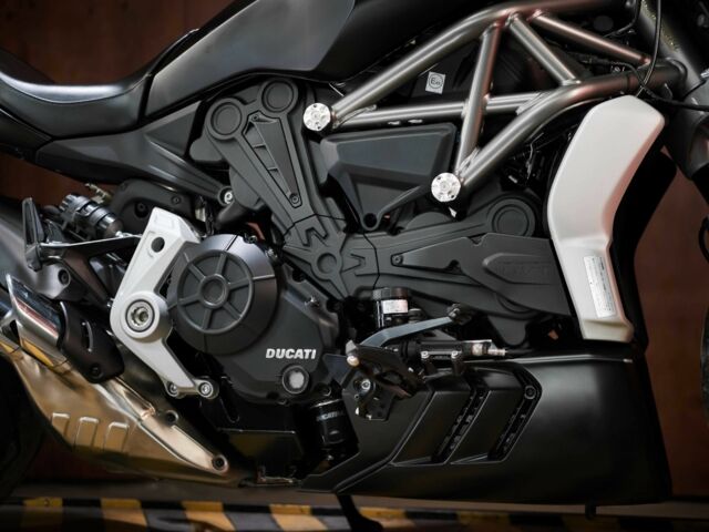 Дукаті 3302, об'ємом двигуна 1.26 л та пробігом 0 тис. км за 15000 $, фото 9 на Automoto.ua