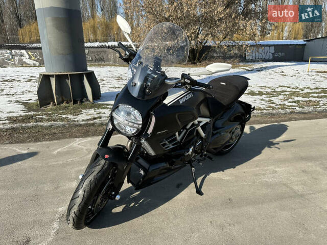 Білий Дукаті Діавел, об'ємом двигуна 1.2 л та пробігом 9 тис. км за 16500 $, фото 17 на Automoto.ua