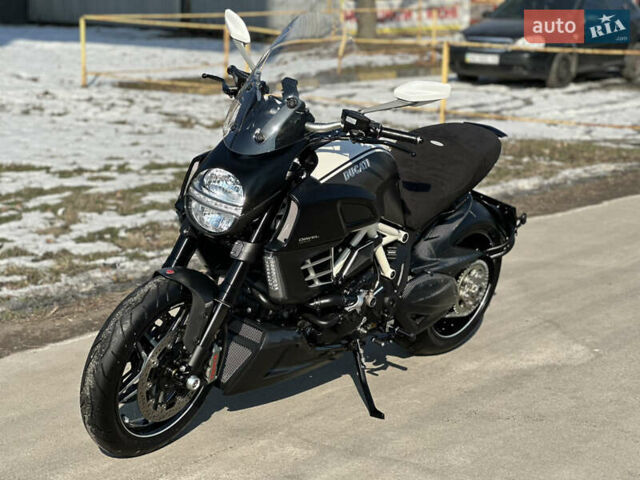 Білий Дукаті Діавел, об'ємом двигуна 1.2 л та пробігом 9 тис. км за 16500 $, фото 1 на Automoto.ua