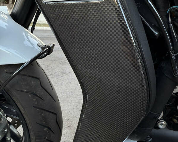 Білий Дукаті Діавел, об'ємом двигуна 1.26 л та пробігом 12 тис. км за 22500 $, фото 8 на Automoto.ua