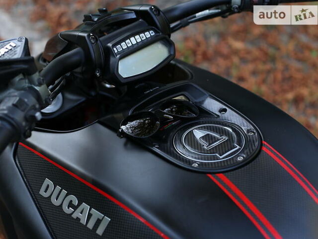 Чорний Дукаті Діавел, об'ємом двигуна 1.2 л та пробігом 8 тис. км за 15200 $, фото 7 на Automoto.ua