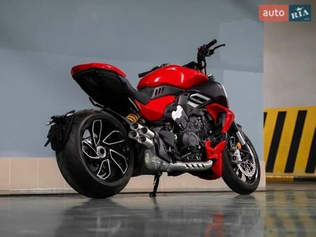 Красный Дукати Диавел, объемом двигателя 1.16 л и пробегом 1 тыс. км за 30500 $, фото 1 на Automoto.ua