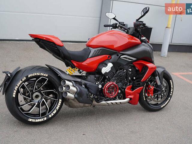 Красный Дукати Диавел, объемом двигателя 1.16 л и пробегом 7 тыс. км за 30000 $, фото 1 на Automoto.ua