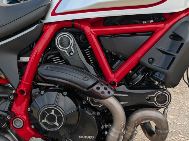 Дукаті Інша, об'ємом двигуна 0.8 л та пробігом 0 тис. км за 9999 $, фото 6 на Automoto.ua