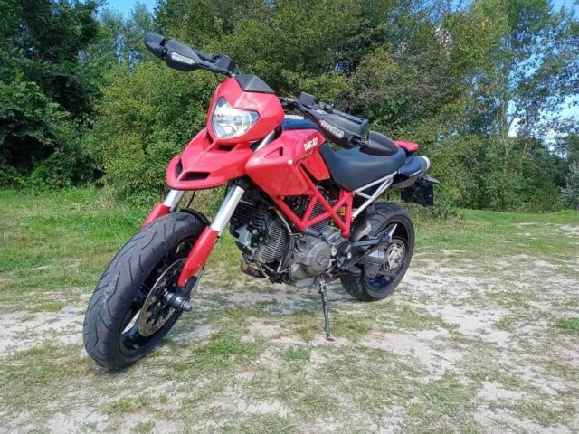 Дукати Гипермотард, объемом двигателя 0.8 л и пробегом 0 тыс. км за 5700 $, фото 4 на Automoto.ua