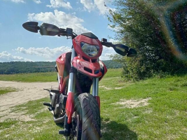 Дукати Гипермотард, объемом двигателя 0.8 л и пробегом 0 тыс. км за 5700 $, фото 9 на Automoto.ua