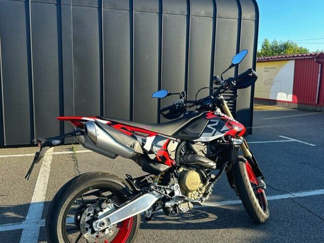 Дукати Гипермотард, объемом двигателя 0.66 л и пробегом 0 тыс. км за 18000 $, фото 1 на Automoto.ua