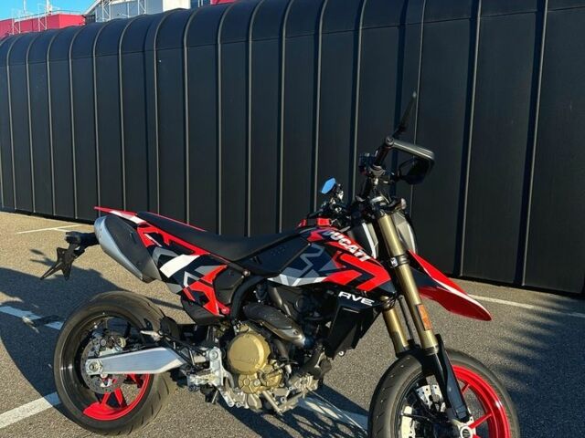 Дукати Гипермотард, объемом двигателя 0.66 л и пробегом 0 тыс. км за 18000 $, фото 2 на Automoto.ua