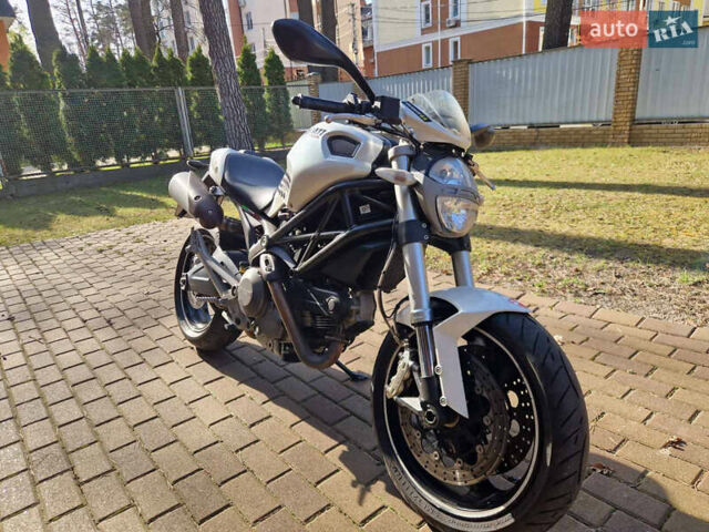 Белый Дукати Монстр, объемом двигателя 0.7 л и пробегом 26 тыс. км за 3200 $, фото 8 на Automoto.ua