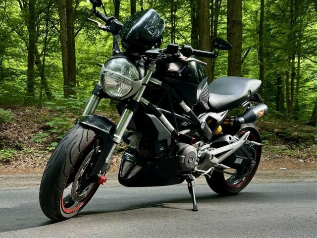 Дукати Монстр, объемом двигателя 0.7 л и пробегом 0 тыс. км за 6700 $, фото 1 на Automoto.ua