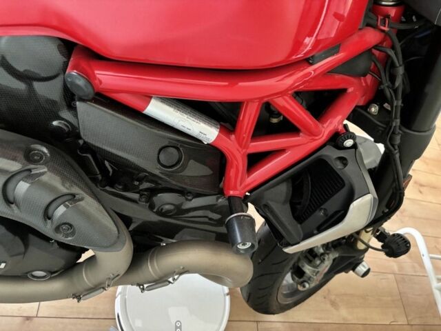 Дукати Монстр, объемом двигателя 1.2 л и пробегом 0 тыс. км за 13500 $, фото 10 на Automoto.ua