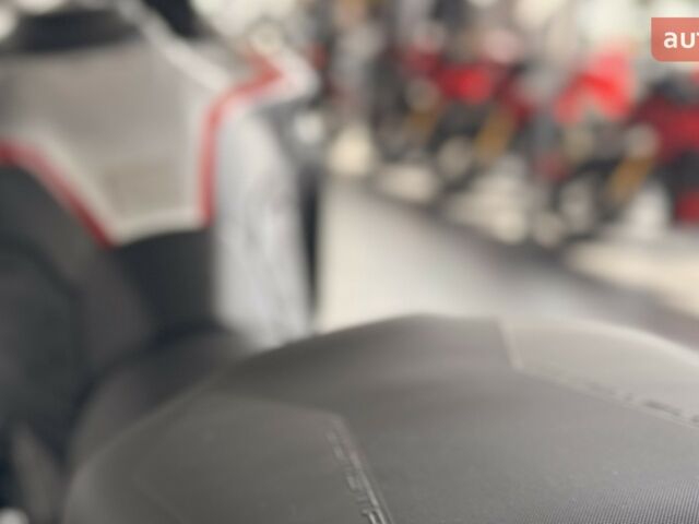 купити нове авто Дукаті Мультистрада 2025 року від офіційного дилера Ducati «УКРАВТО КИЇВ» Дукаті фото