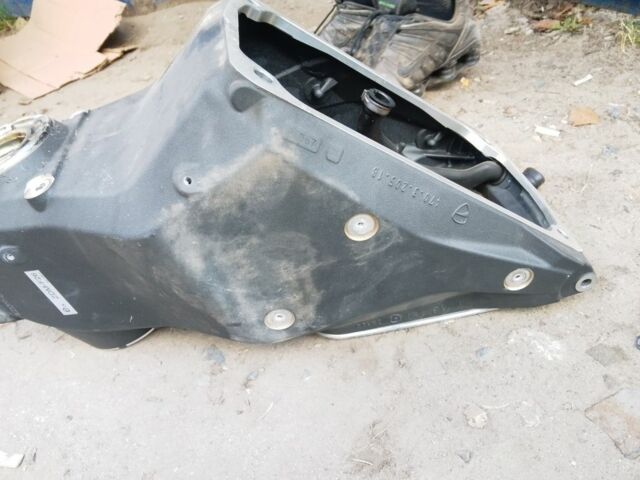 Дукати Панигале, объемом двигателя 1.1 л и пробегом 0 тыс. км за 600 $, фото 4 на Automoto.ua