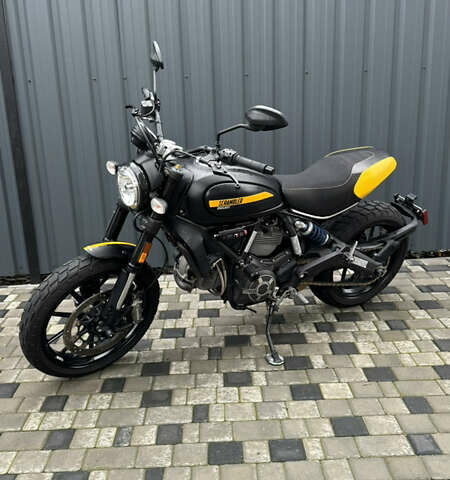 Черный Дукати Скрамблер, объемом двигателя 0.8 л и пробегом 9 тыс. км за 8300 $, фото 4 на Automoto.ua