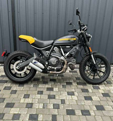 Черный Дукати Скрамблер, объемом двигателя 0.8 л и пробегом 9 тыс. км за 8300 $, фото 1 на Automoto.ua