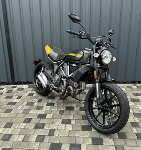 Черный Дукати Скрамблер, объемом двигателя 0.8 л и пробегом 9 тыс. км за 8300 $, фото 2 на Automoto.ua