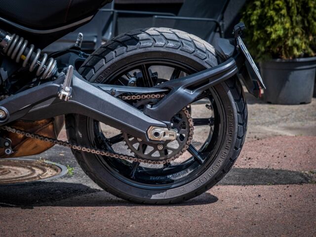 Дукаті Скрамблєр, об'ємом двигуна 0.8 л та пробігом 0 тис. км за 7400 $, фото 11 на Automoto.ua