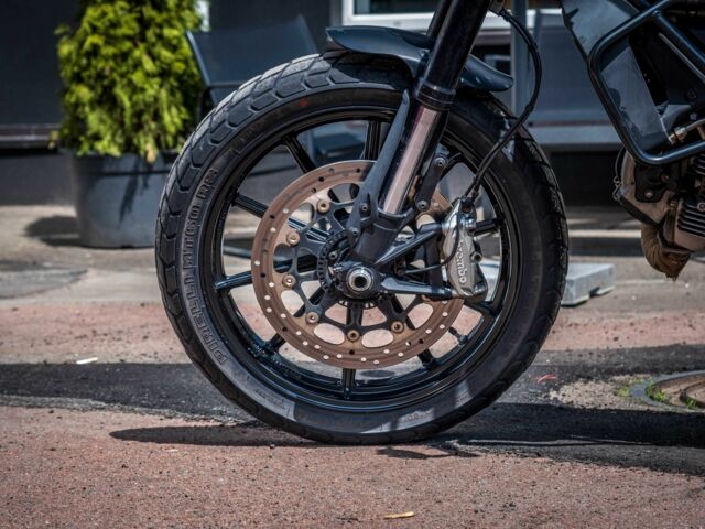 Дукаті Скрамблєр, об'ємом двигуна 0.8 л та пробігом 0 тис. км за 7400 $, фото 9 на Automoto.ua