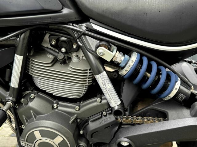 Дукати Скрамблер, объемом двигателя 0.8 л и пробегом 0 тыс. км за 8300 $, фото 9 на Automoto.ua