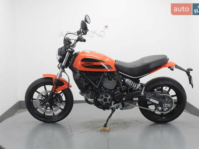 Оранжевый Дукати Скрамблер, объемом двигателя 0.4 л и пробегом 15 тыс. км за 4700 $, фото 1 на Automoto.ua