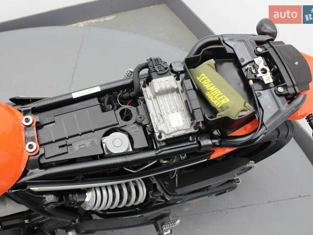 Оранжевый Дукати Скрамблер, объемом двигателя 0.4 л и пробегом 15 тыс. км за 4700 $, фото 29 на Automoto.ua