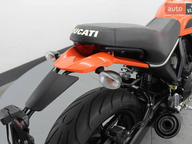 Оранжевый Дукати Скрамблер, объемом двигателя 0.4 л и пробегом 15 тыс. км за 4700 $, фото 15 на Automoto.ua
