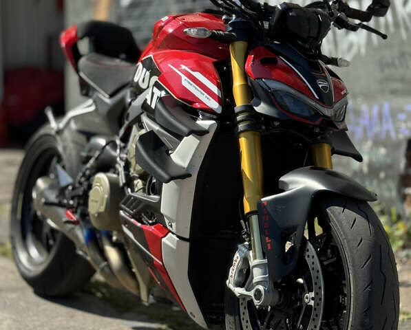 Дукати Стритфайтер, объемом двигателя 0 л и пробегом 14 тыс. км за 19000 $, фото 1 на Automoto.ua