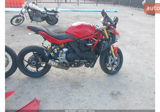 Дукаті Супєрспорт 2017 у Дніпро (Дніпропетровську) на Automoto.ua Червоний Дукаті Супєрспорт, об'ємом двигуна 0.9 л та пробігом 8 тис. км за 10400 $, фото 19 на Automoto.ua