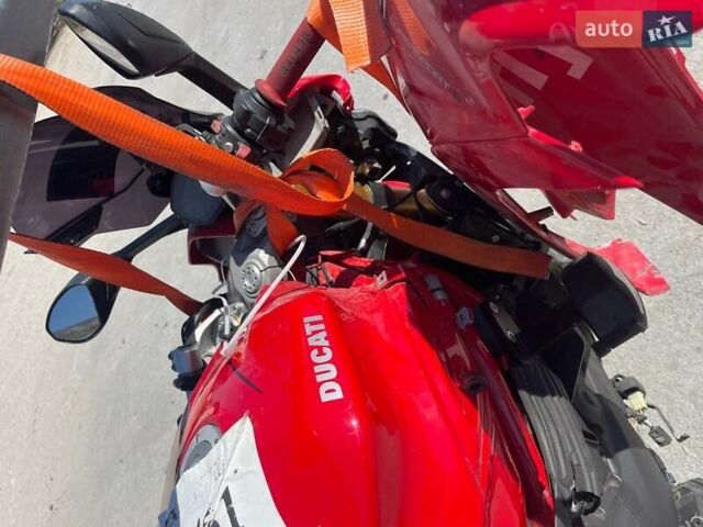 Дукаті Супєрспорт 2017 у Дніпро (Дніпропетровську) на Automoto.ua Червоний Дукаті Супєрспорт, об'ємом двигуна 0.9 л та пробігом 8 тис. км за 10400 $, фото 10 на Automoto.ua