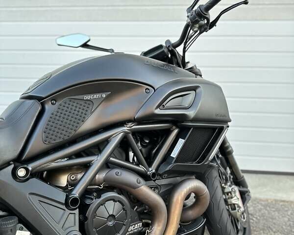 Черный Дукати Diavel 1200, объемом двигателя 0 л и пробегом 16 тыс. км за 14900 $, фото 2 на Automoto.ua
