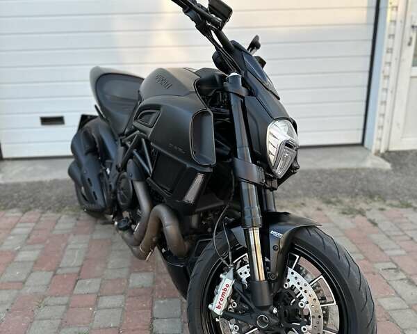 Черный Дукати Diavel 1200, объемом двигателя 0 л и пробегом 16 тыс. км за 14900 $, фото 7 на Automoto.ua