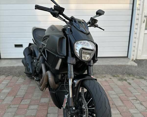 Черный Дукати Diavel 1200, объемом двигателя 0 л и пробегом 16 тыс. км за 14900 $, фото 3 на Automoto.ua