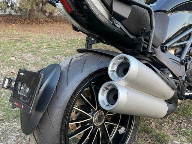 Дукати Diavel 1200 2013 в Днепре (Днепропетровске) на Automoto.ua Дукати Diavel 1200, объемом двигателя 1.2 л и пробегом 0 тыс. км за 12500 $, фото 2 на Automoto.ua
