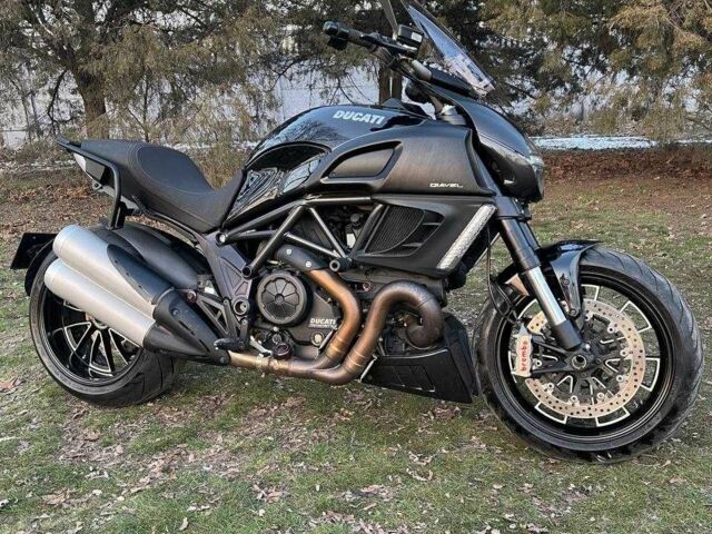 Дукати Diavel 1200 2013 в Днепре (Днепропетровске) на Automoto.ua Дукати Diavel 1200, объемом двигателя 1.2 л и пробегом 0 тыс. км за 12500 $, фото 1 на Automoto.ua