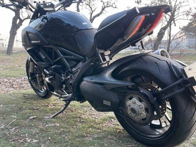 Дукати Diavel 1200 2013 в Днепре (Днепропетровске) на Automoto.ua Дукати Diavel 1200, объемом двигателя 1.2 л и пробегом 0 тыс. км за 12500 $, фото 9 на Automoto.ua