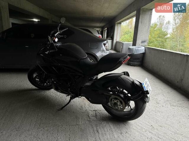 Серый Дукати Diavel 1200, объемом двигателя 1.2 л и пробегом 39 тыс. км за 11000 $, фото 8 на Automoto.ua