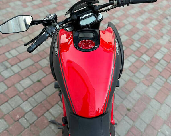 Черный Дукати Diavel 1200 Carbon, объемом двигателя 1.2 л и пробегом 26 тыс. км за 11850 $, фото 3 на Automoto.ua