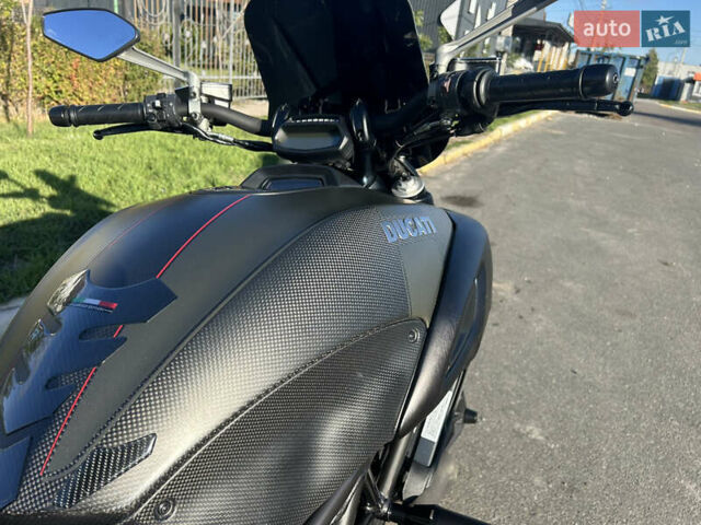 Зелений Дукаті Diavel 1200 Carbon, об'ємом двигуна 1.2 л та пробігом 28 тис. км за 16800 $, фото 4 на Automoto.ua