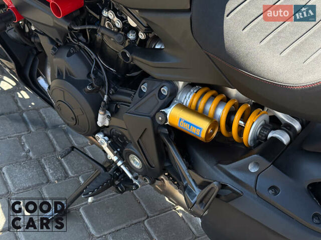 Черный Дукати Diavel 1260S, объемом двигателя 1.26 л и пробегом 25 тыс. км за 22000 $, фото 7 на Automoto.ua