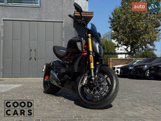 Черный Дукати Diavel 1260S, объемом двигателя 1.26 л и пробегом 25 тыс. км за 22000 $, фото 2 на Automoto.ua
