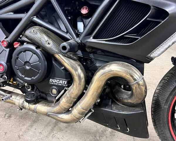 Дукаті Diavel 1260S, об'ємом двигуна 1.26 л та пробігом 21 тис. км за 10700 $, фото 2 на Automoto.ua