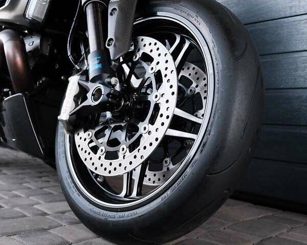Белый Дукати Diavel AMG, объемом двигателя 1.2 л и пробегом 27 тыс. км за 11800 $, фото 7 на Automoto.ua
