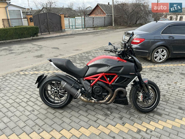 Дукати Diavel Carbon, объемом двигателя 1.2 л и пробегом 14 тыс. км за 13000 $, фото 3 на Automoto.ua