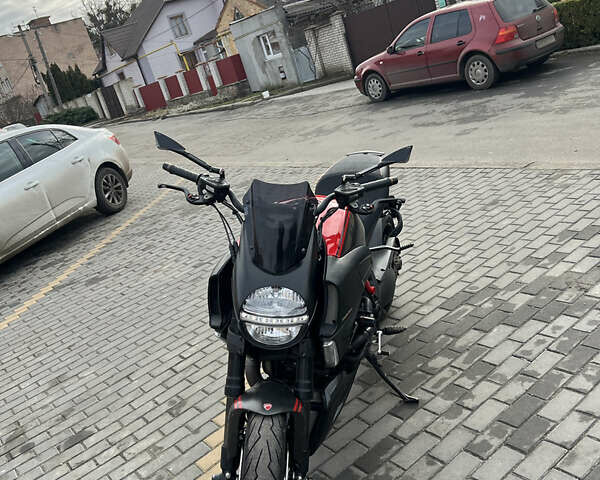 Дукати Diavel Carbon, объемом двигателя 1.2 л и пробегом 14 тыс. км за 13000 $, фото 5 на Automoto.ua