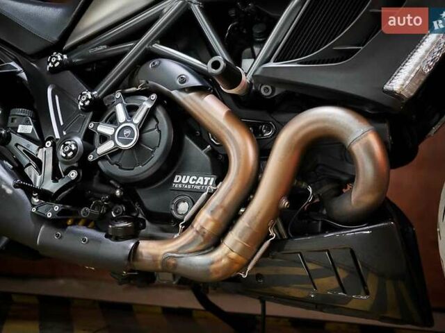 Дукати Diavel Strada, объемом двигателя 1.2 л и пробегом 12 тыс. км за 12000 $, фото 11 на Automoto.ua